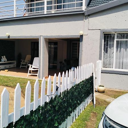 Rest Inn C - 10Min From Or Tambo Airport Boksburg Exterior photo